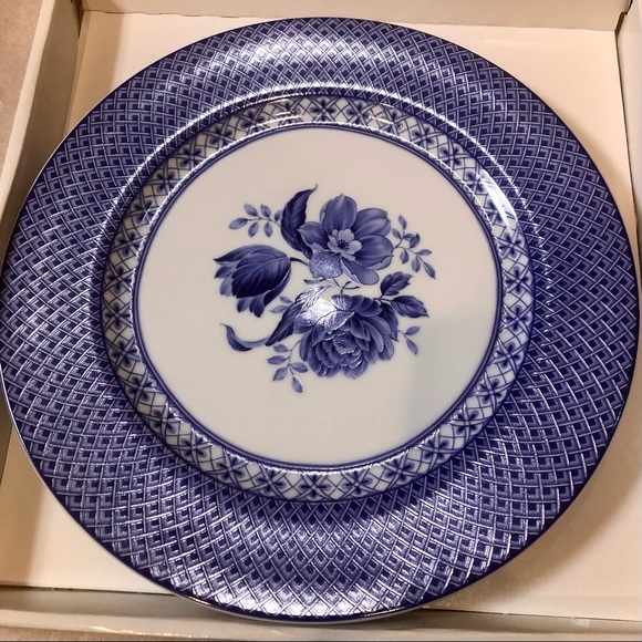 Vintage Andrea by Sadek Chinaware Cake Plate and Server - Picture 2 of 3